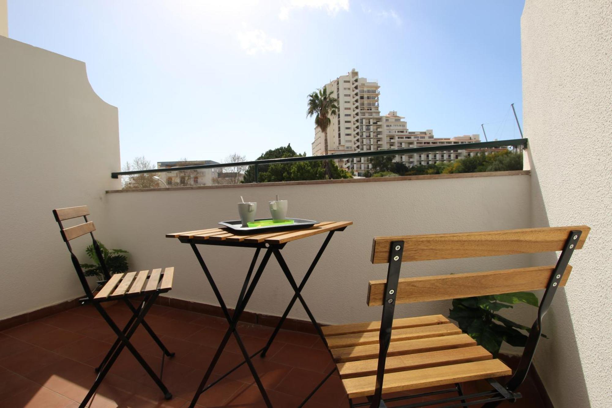 Avec Piscine - Apartamento